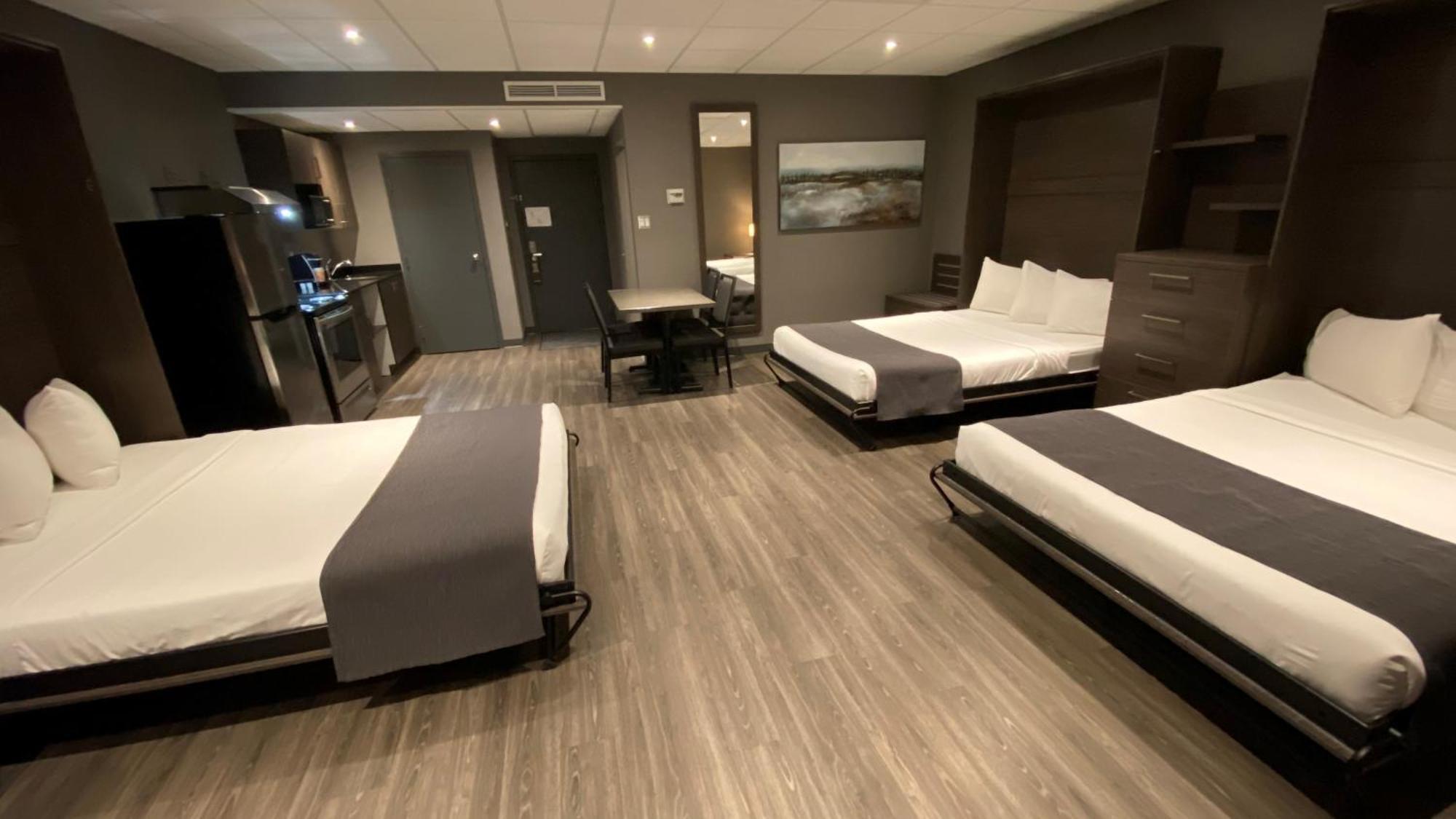 Hotel & Suites Le Dauphin ดรัมมอนวิลล์ ภายนอก รูปภาพ